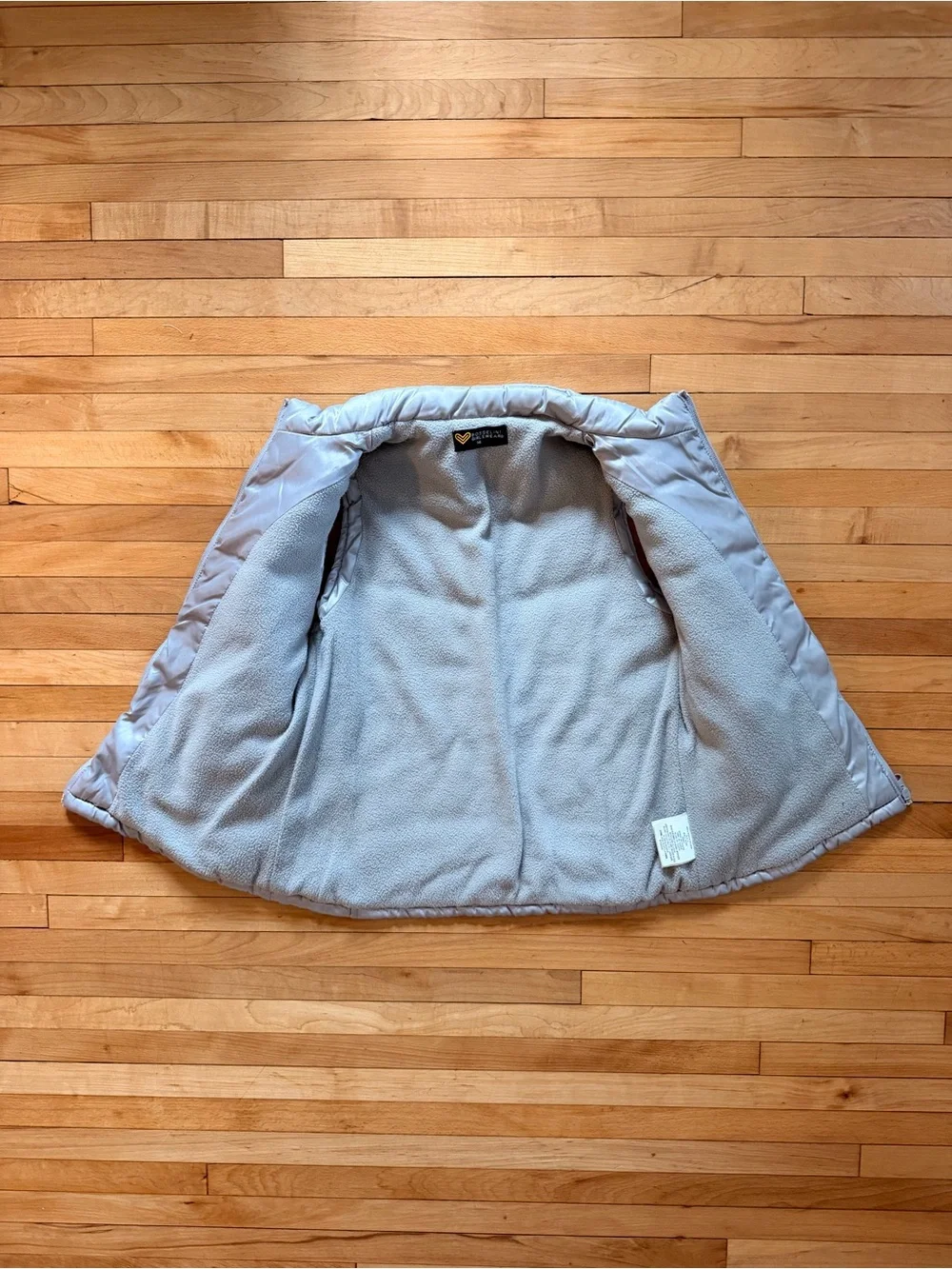 Sleeveless Puffer Vest in Light Gray